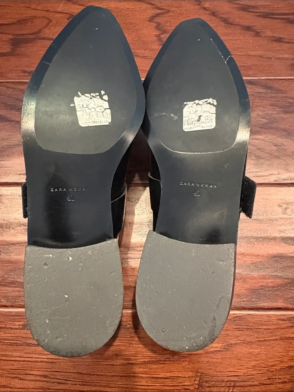 Women’s Black Leather Slip-On Dress Shoes
